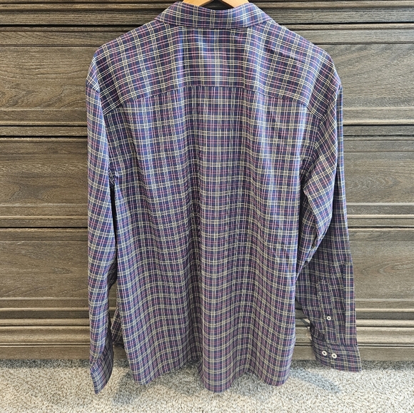 UNTUCKit XXL button down - Picture 3 of 3